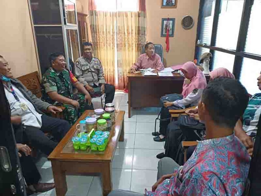 Babinsa Mendampingi Verifikasi desa ODF DiDesa Binaan