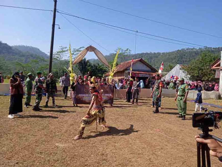 Tradisi lokal yang masih di lestarikan sampai sekarang 