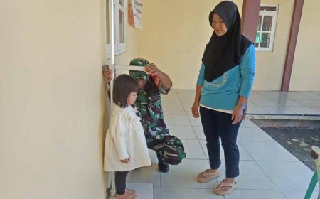 Babinsa Aktif Dampingi Posyandu Cegah Stunting Bagi Balita