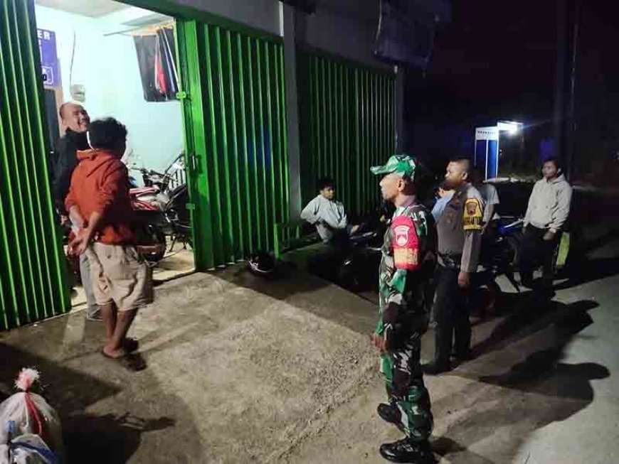 Babinsa Bersama Bhabinkamtibmas Tingkatkan Kondusifitas Wilayah