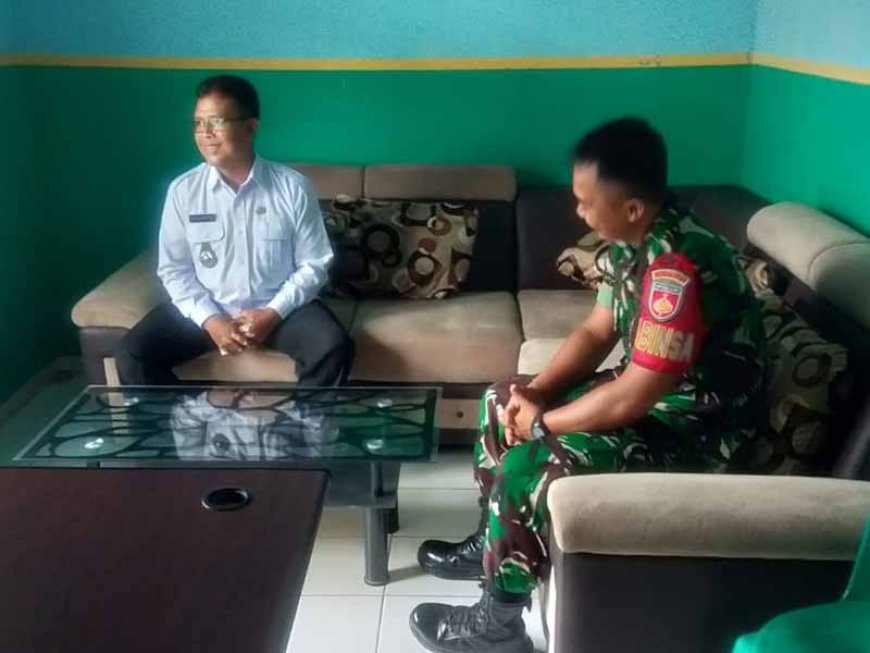 Mewujudkan Keakraban Babinsa Komsos Dengan Perangkat Desa