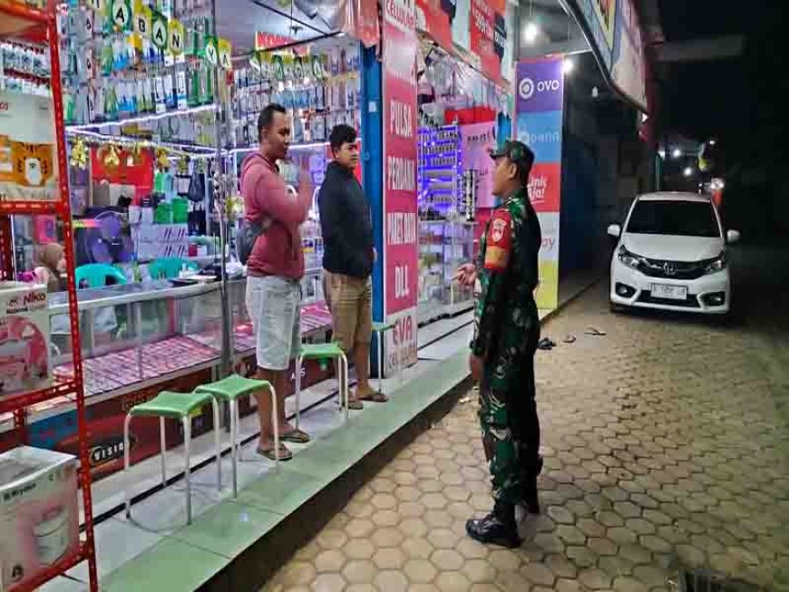 Babinsa Aktif melaksanakan kegiatan malam 
