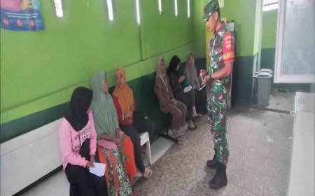 Babinsa Koramil 18/Pagentan Dampingi Pelayanan Safari KB Kes MKJP