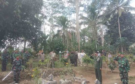 Wujud Empati dan Bentuk Penghormatan Kepada Pejuang,Danramil  11/Punggelan beserta Anggota Hadiri Pemakaman Anggota Veteran RI