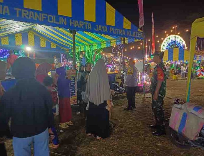 Ciptakan Rasa Aman, Babinsa Dan Bhabinkamtibmas Kompak Patroli Bersama