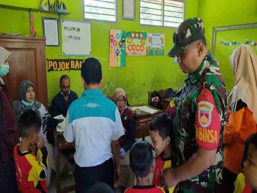 Babinsa Aktif melaksanakan kegiatan BIAS di Sekolah