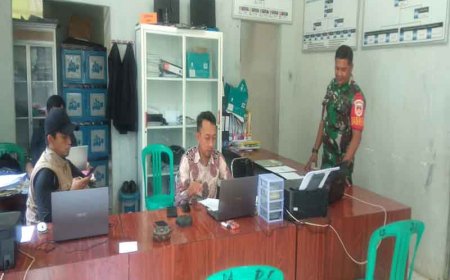 Babinsa Koramil 11/Punggelan Jalin Komsos Dengan Perangkat Desa