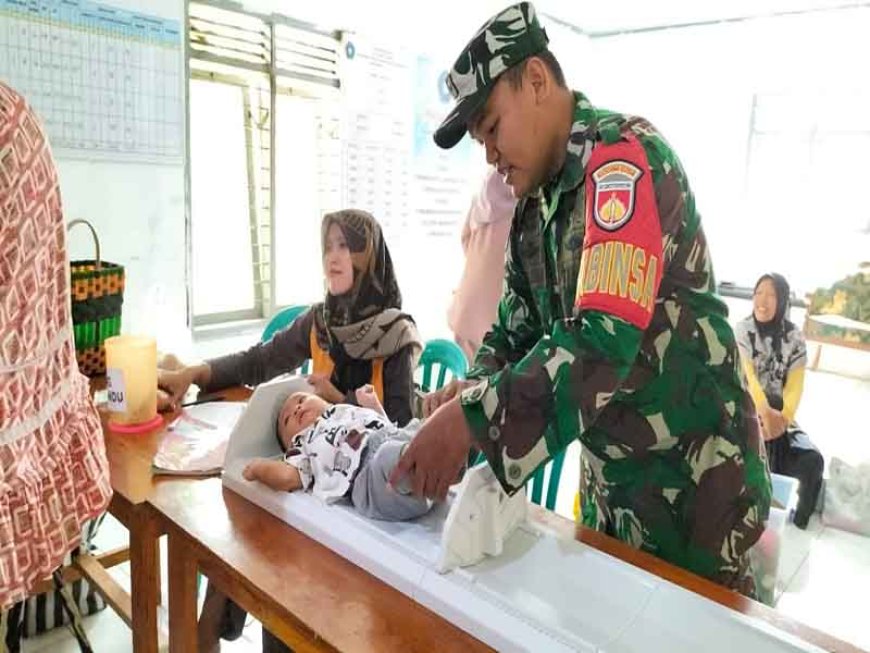 BERSAMA BIDAN DESA BABINSA SELALU BEKERJASAMA DALAM KEGIATAN POSYANDU