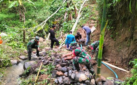 Babinsa Aktif Bantu Warga Binaan membuat Penampungan Air Bersih