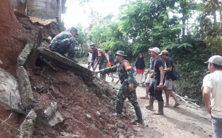 Babinsa Selalu Berperan Aktif Dalam Membantu Kesulitan Rakyat disekelilingnya