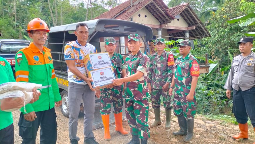 Kepedulian Seorang Komandan kepada Masyarakat yang terkena Musibah