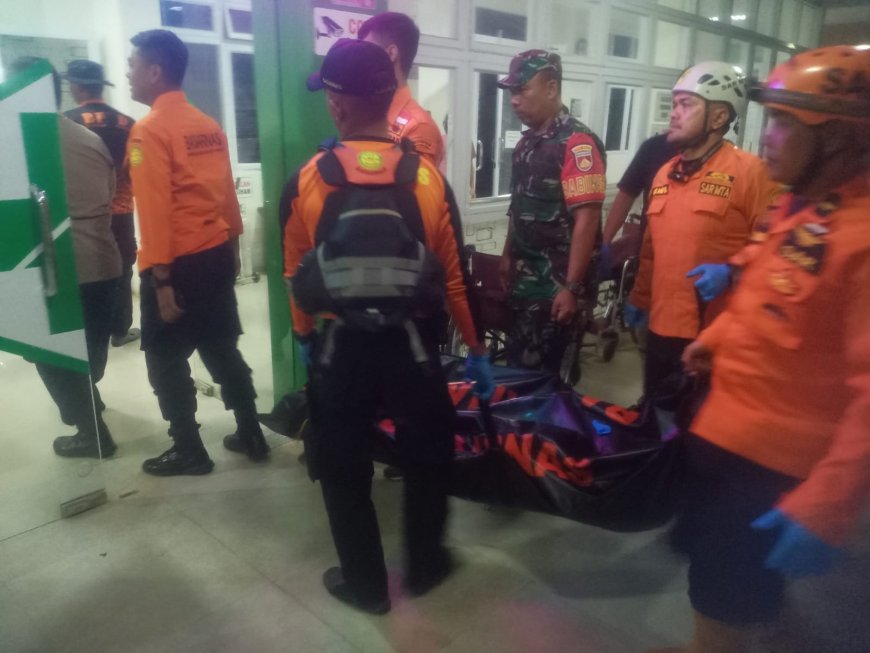 Babinsa Bantu Pencarian dan Evakuasi Korban Laka Air 