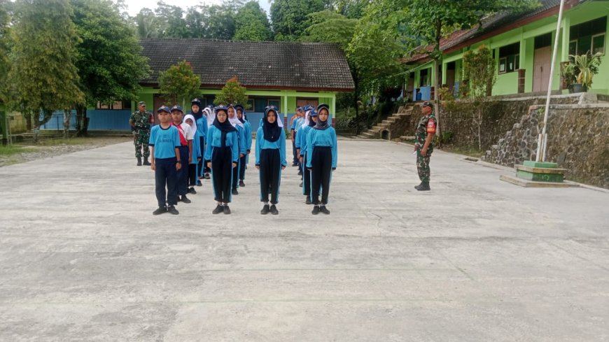Kepedulian Babinsa Membentuk Karakter siswa siswi di Wilayah Binaan 