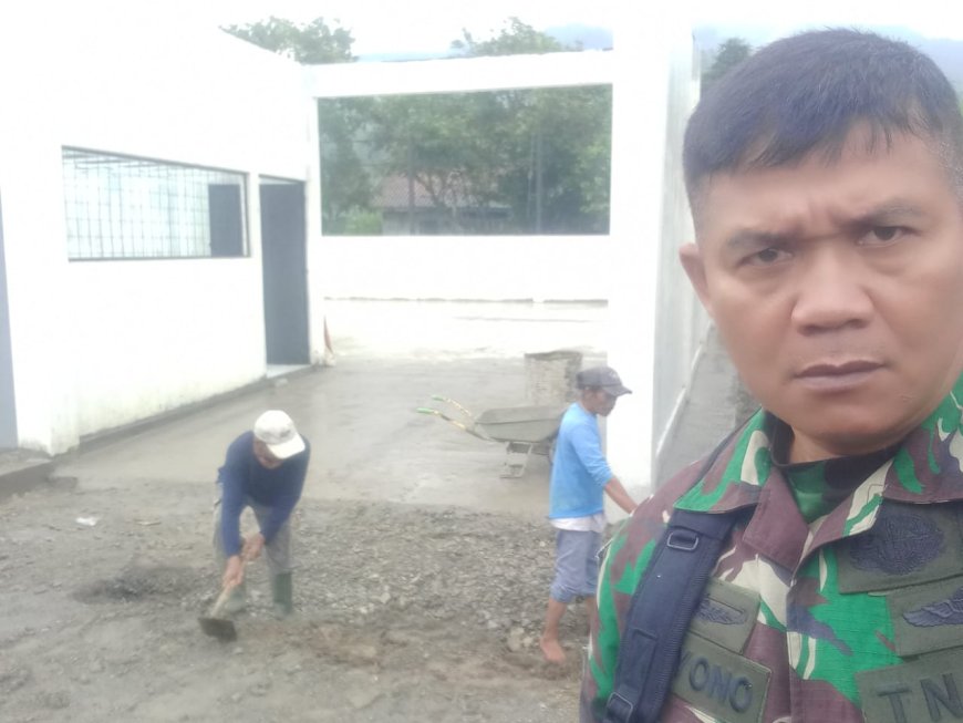 Rangka Atap Mulai Berdiri KDKMP Desa Tlaga Terus Menatap Selesai