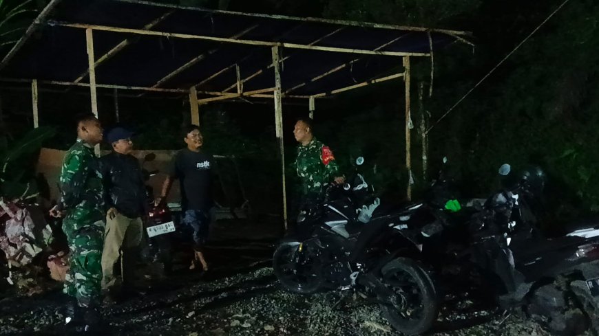 Koramil 11/Punggelan Laksanakan Patroli Siskamling Bersama Warga